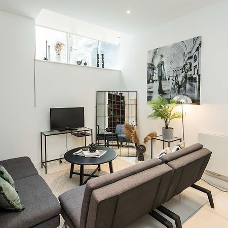 Al Central-Soho-Chinatown-Coventgarden-Cozy-Onebed Apartment Лондон Екстериор снимка