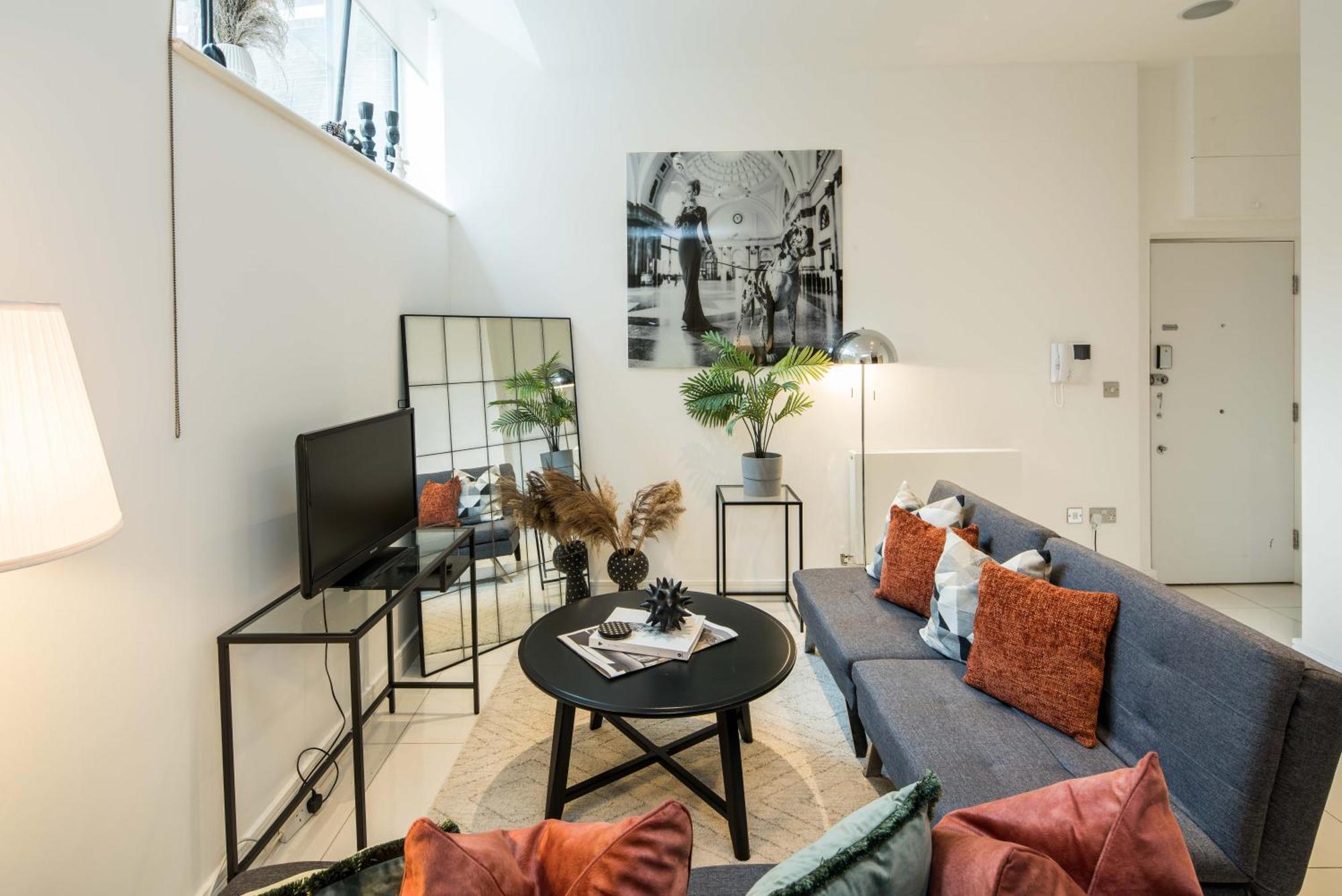 Al Central-Soho-Chinatown-Coventgarden-Cozy-Onebed Apartment Лондон Екстериор снимка