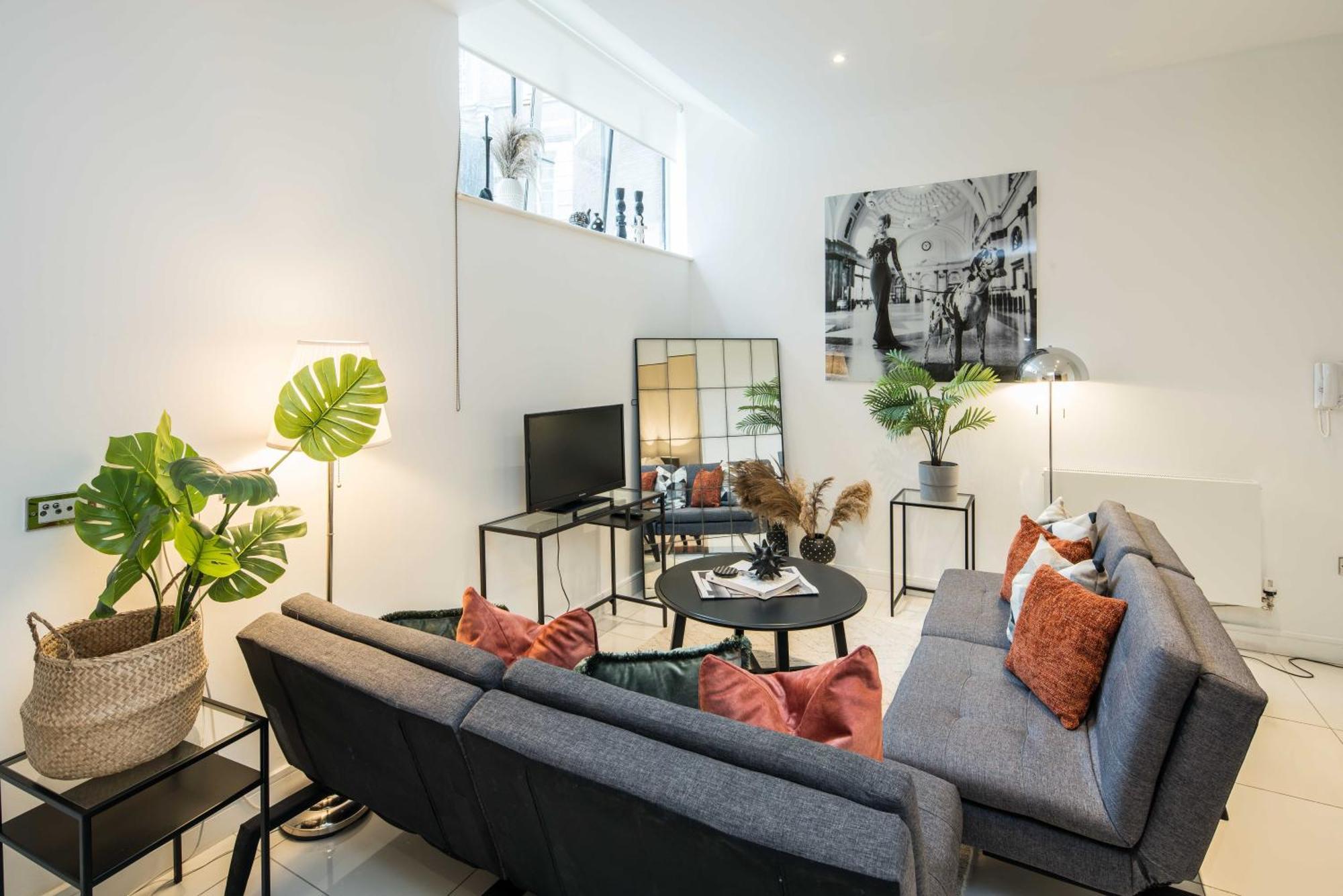 Al Central-Soho-Chinatown-Coventgarden-Cozy-Onebed Apartment Лондон Екстериор снимка